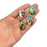 Aplique Religioso Oval 18x25mm Resina – 1 Und - Imagem 2